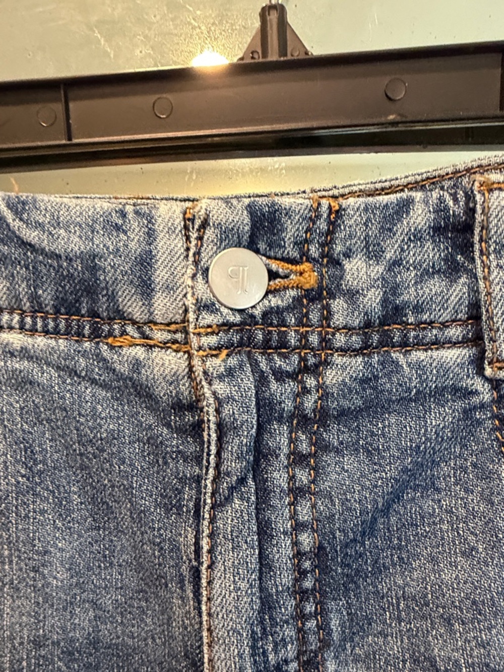 Anthropologie The Adi Regenerative Cotton Mid-Rise Raw Edge Hem Flare Jeans 28 - Picture 6 of 10